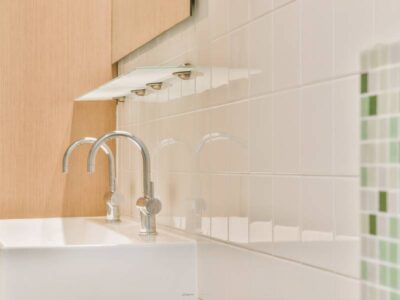 What Results Can I Expect From Professional Tile Reglazing?