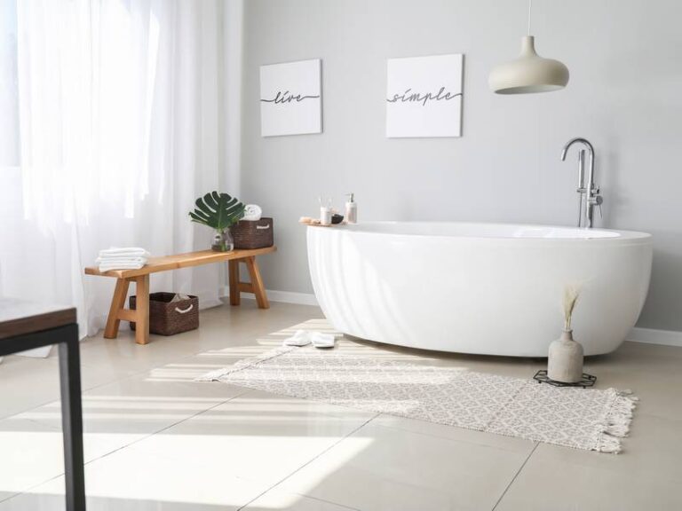 When Is the Best Time For a Bathtub Reglazing Project?