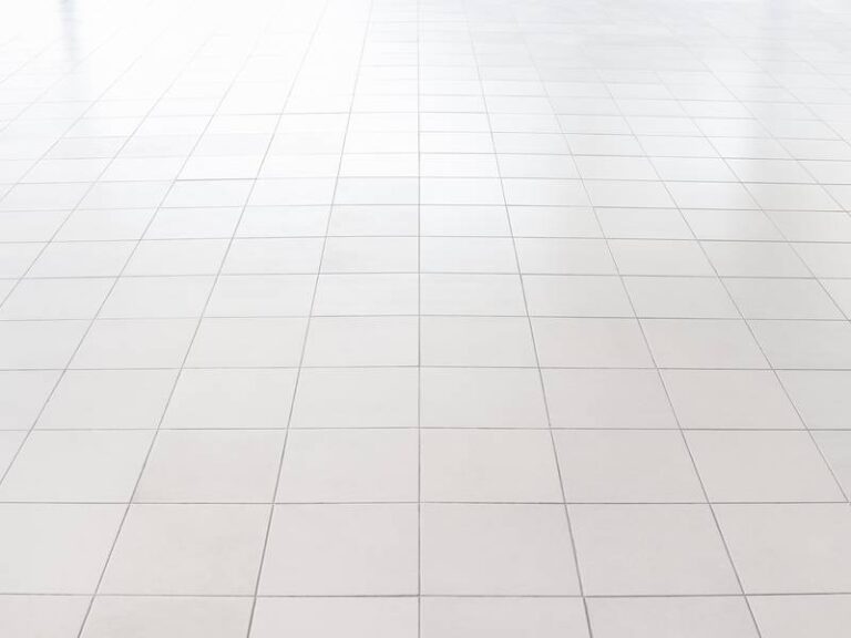 Why is it Better to Reglaze Bathroom Tile Instead of Replacing It?