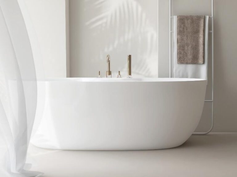 Fiberglass vs. Porcelain: Knowing the Differences When Bathtub Reglazing